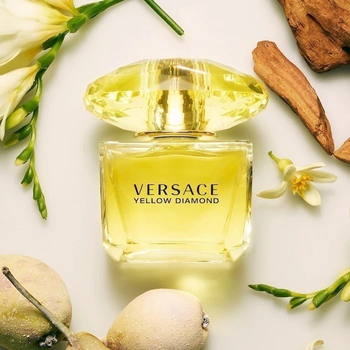💛 Perfume Feminino – Versace Yellow Diamond Eau de Toilette 30ml